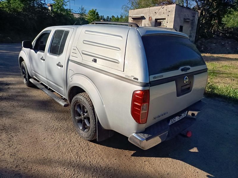 Nissan Navara (2010) - fotka 16 z 33