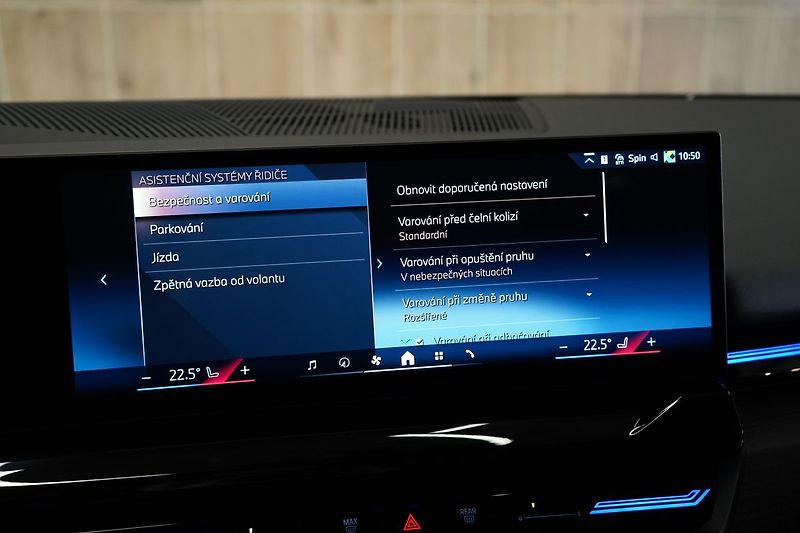 BMW Řada 5 540d xDrive, M Pro, Ventilace - fotka 31 z 46