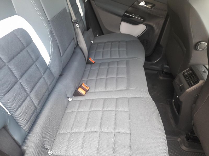 Citroën C5 Aircross (2026) PLUS Hybrid 145k Automatic - fotka 26 z 49