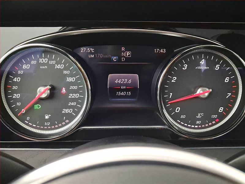Mercedes-Benz Třídy E (2018) E 200 - fotka 11 z 23