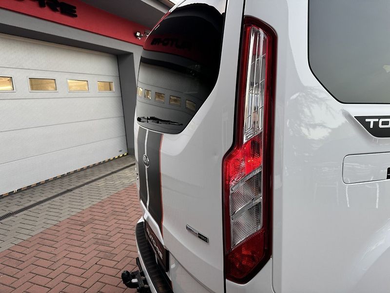 Ford Tourneo Custom (2022) 2.0EcoBlue Xenony Navi Kamera - fotka 39 z 49