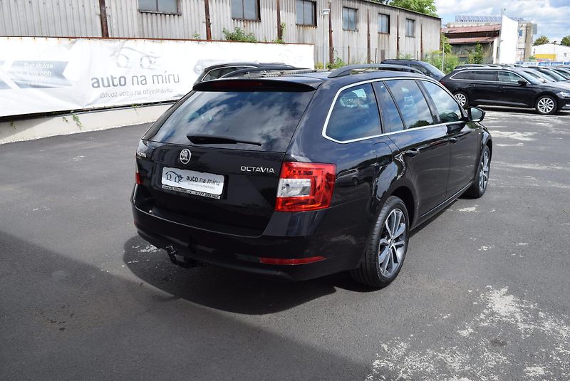 Škoda Octavia (2018) 1.4TSI 110kw ED. DRIVE TAŽ APP - fotka 7 z 43