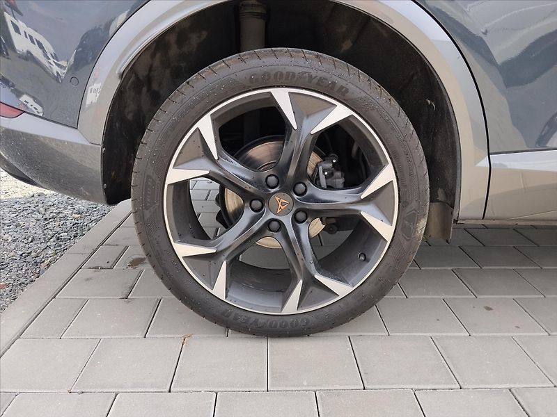 Cupra Formentor 2,0   2.0 TSI 190K DSG 4Drive - fotka 32 z 34