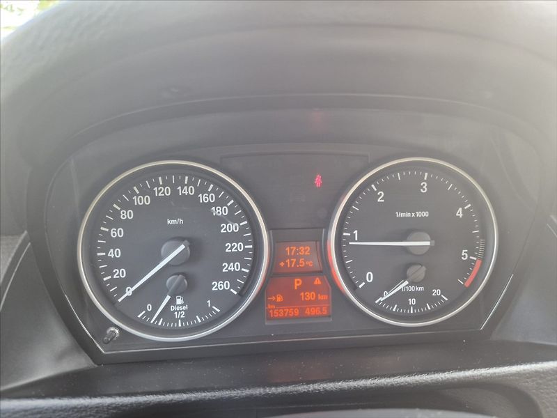 BMW X1 xDrive 20d AT*nove ROZVODY - fotka 25 z 25