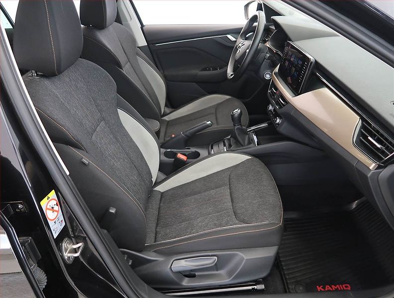 Škoda Kamiq (2021) Style 1.5 TSI - fotka 9 z 26