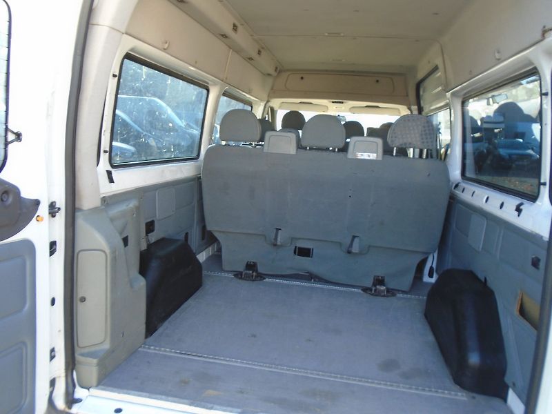 Ford Transit (2013) 2.2 TDCi L3H2 BUS 9 míst * - fotka 16 z 33