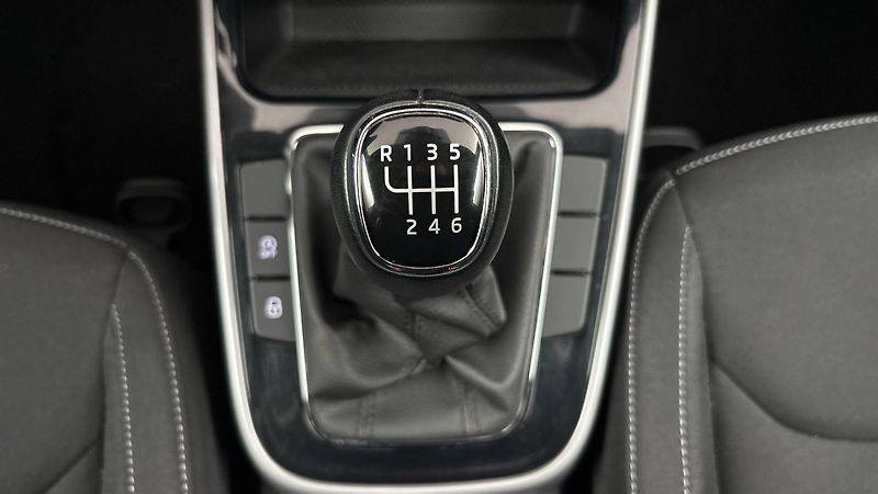 Škoda Fabia 1.0 TSI Style - fotka 22 z 23