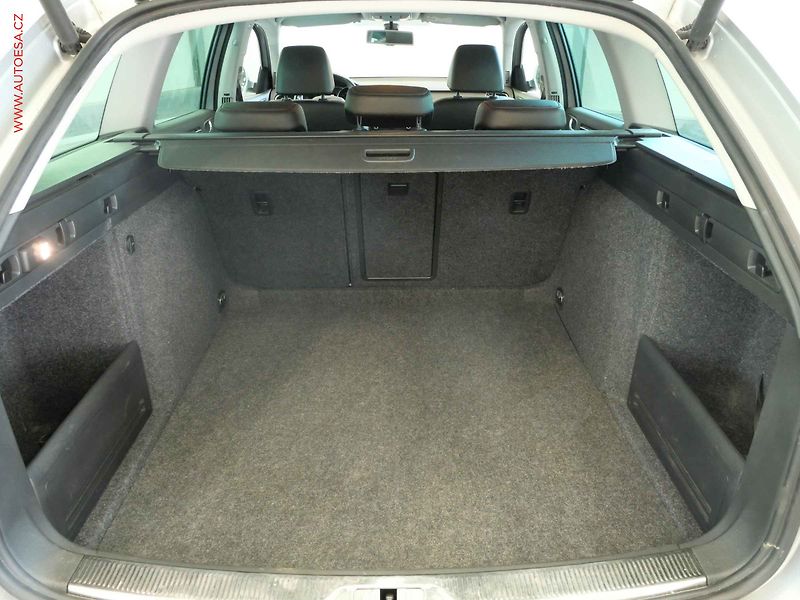 Škoda Superb (2015) 2.0 TDi 4x4, L&K, DSG, bixen - fotka 7 z 23