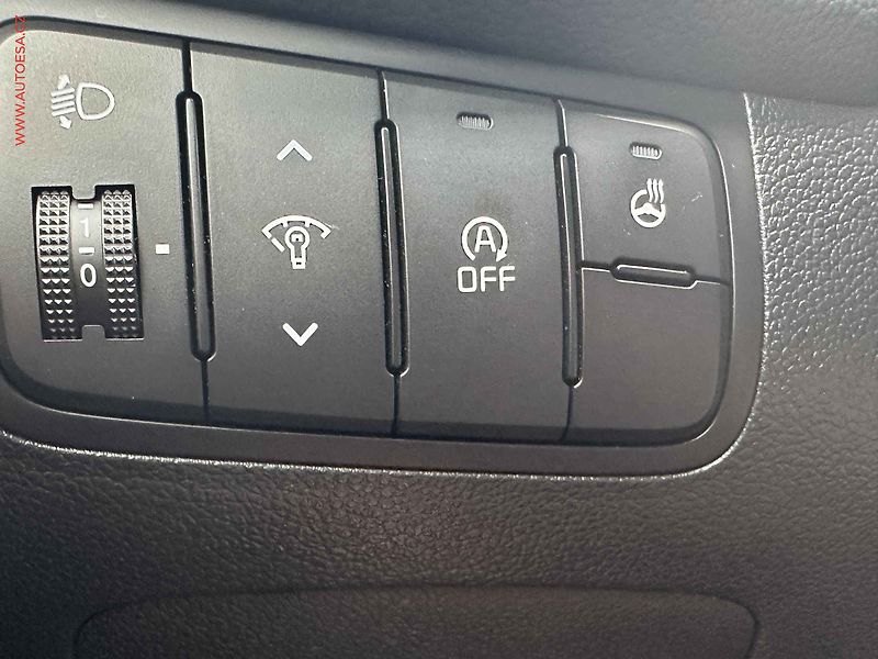 Kia Ceed (2015) 1.6CRDi, ČR, AC, TZ - fotka 13 z 19