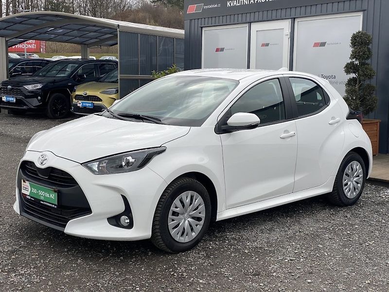 Toyota Yaris 1.5i, ČR-1m, Comfort, automat - fotka 4 z 29