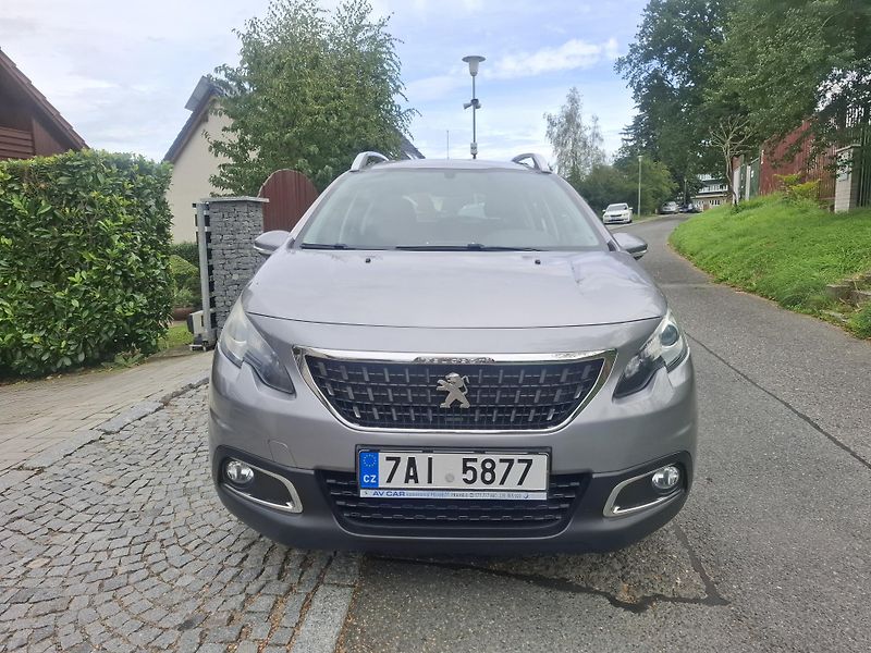 Peugeot 2008 (2019) Perfektni tech.stav - fotka 7 z 20