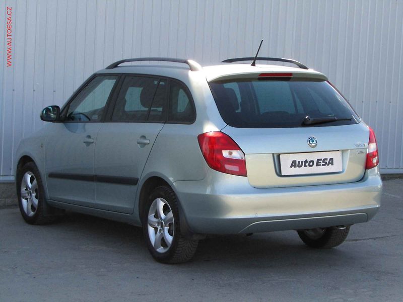 Škoda Fabia (2012) 1.2 TSi, ČR, Ambition - fotka 6 z 14