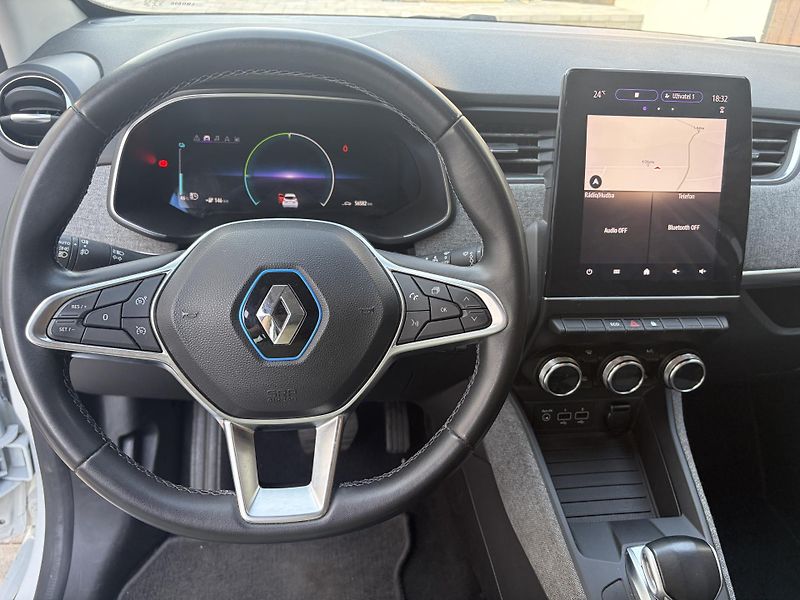 Renault ZOE (2020) Intens, Boss, p.kamera, 55kwh - fotka 6 z 10