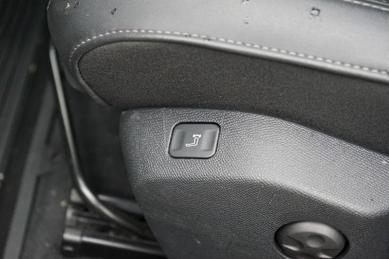 Peugeot 508 1.5HDi Allure Kamera CarPlay - fotka 14 z 22