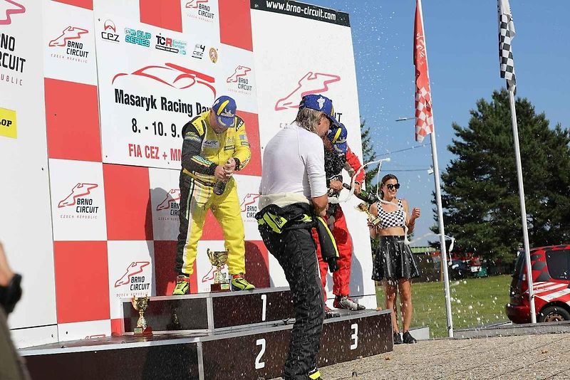 Druhý zářijový víkend patřil na Automotodromu Brno tradiční události Masaryk Racing Days.