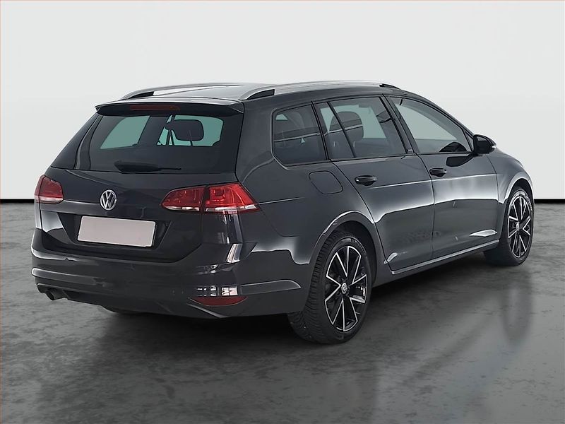 Volkswagen Golf (2017) 1.6 TDI, Tempomat - fotka 5 z 17