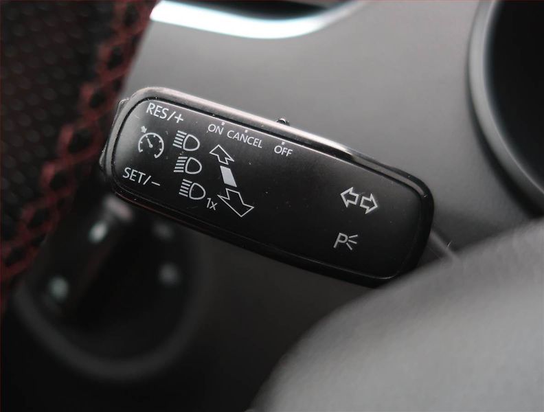 Škoda Octavia (2015) RS 2.0 TSI, Automat, Kůže - fotka 20 z 22