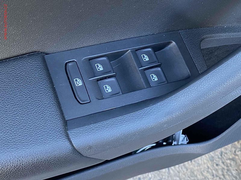 Škoda Octavia (2019) 2.0 TSi, Style, DSG, TZ - fotka 11 z 17