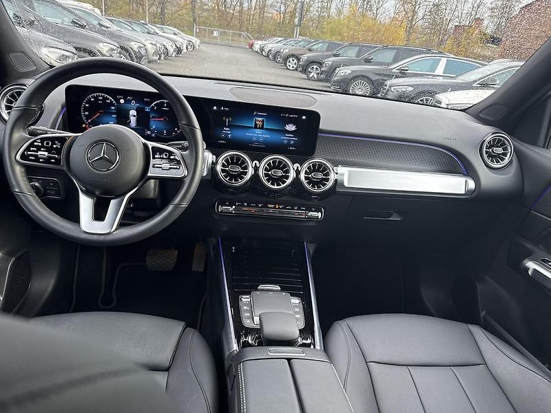 Mercedes-Benz GLB 200d 4MATIC - fotka 12 z 16