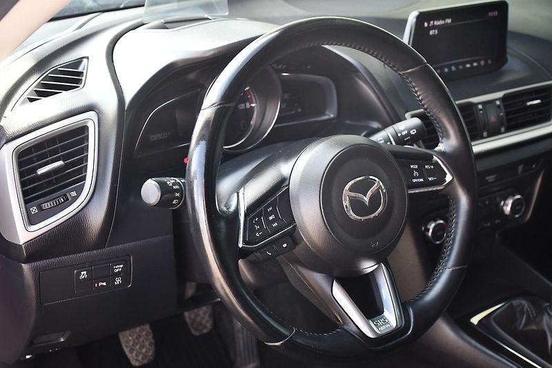 Mazda 3 2.0SKYACTIV-G HUD KAMERA 2xALU - fotka 12 z 34