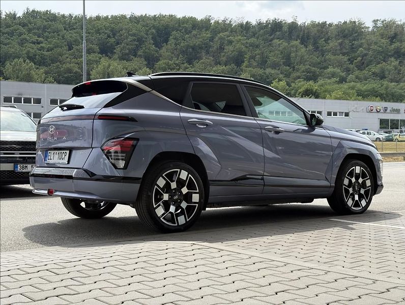 Hyundai Kona Power 65kWh  Style Premium TT - fotka 3 z 30