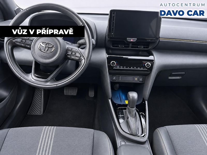 Toyota Yaris Cross 1,5 Hybrid 68kW e-CVT Adventur - fotka 3 z 12