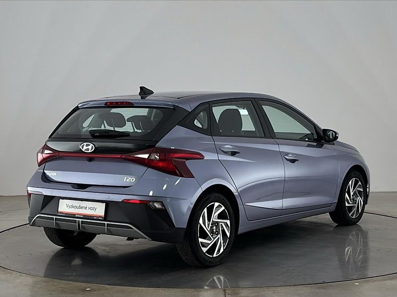 Hyundai i20 Hatchback 1,2i - fotka 2 z 27