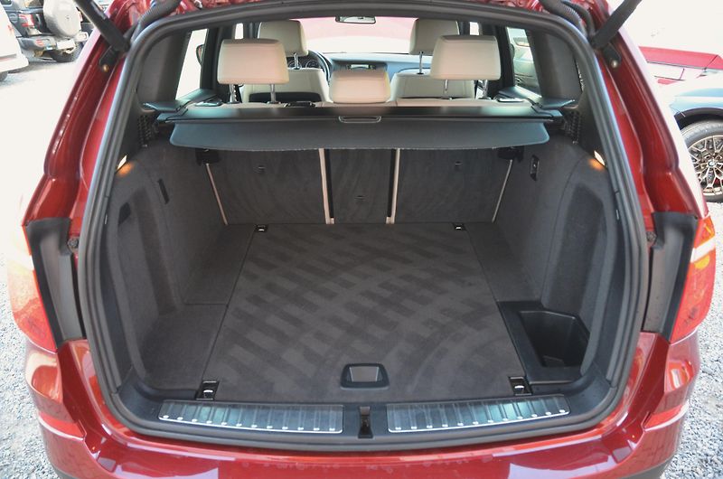 BMW X3 (2012) xDrive 20d 135kW AUTOMAT / ČR - fotka 11 z 36