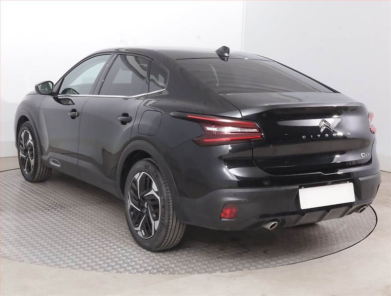 Citroën C4 X (2023) 1.2 PureTech, Automat, ČR - fotka 4 z 16