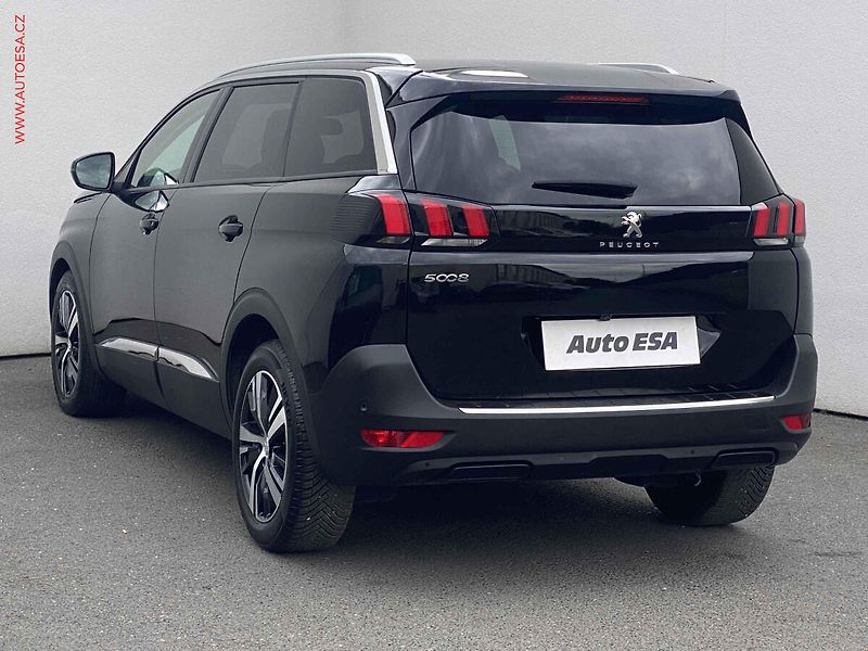 Peugeot 5008 (2019) 2.0 HDi, Allure, AT, LED - fotka 6 z 18