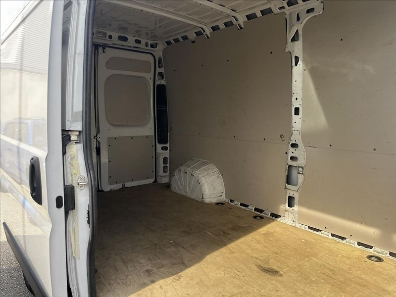 Opel Movano 2,2   L3H2 140k - fotka 5 z 15
