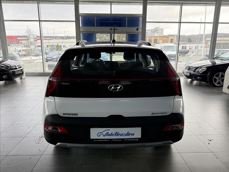Hyundai Bayon 1,2   61kW,SERVISKA,ČR,1.MAJIT - fotka 5 z 22