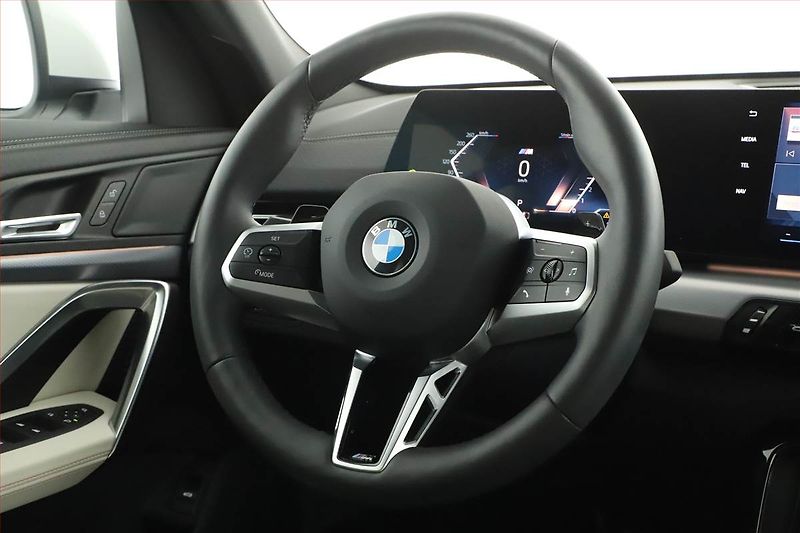 BMW X2 (2025) sDrive20i - fotka 27 z 27