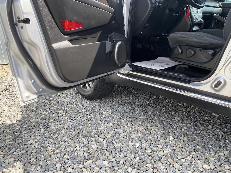 SsangYong Rexton 2.0CD-i 4x4 7M MAN 155PS 170KM - fotka 88 z 151