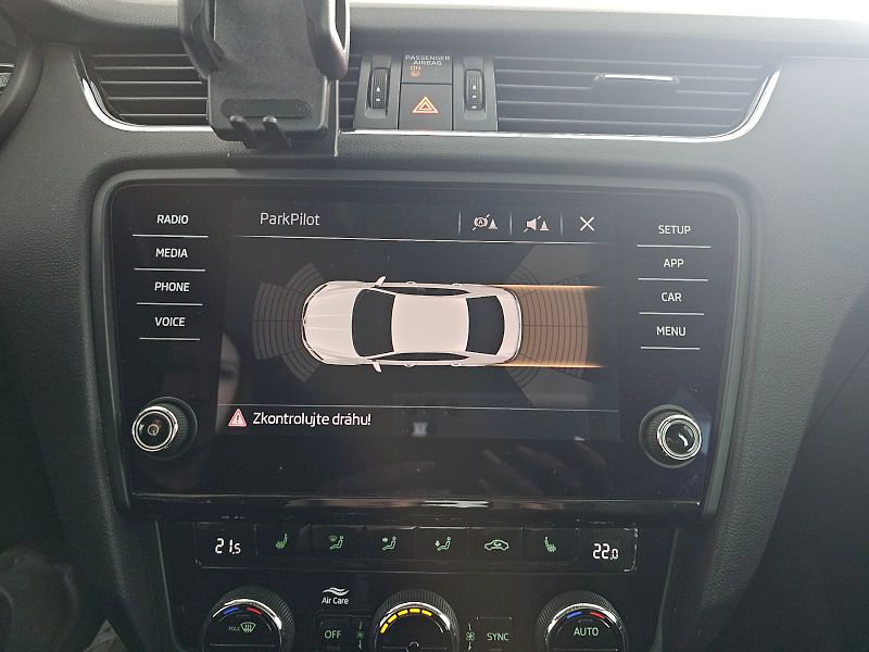 Škoda Octavia (2018) 1.6TDI 85kW  STYLE - fotka 20 z 26