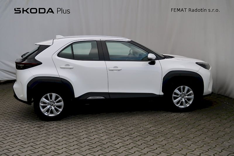 Toyota Yaris Cross (2023) Comfort 1,5 /92 kW - fotka 3 z 26