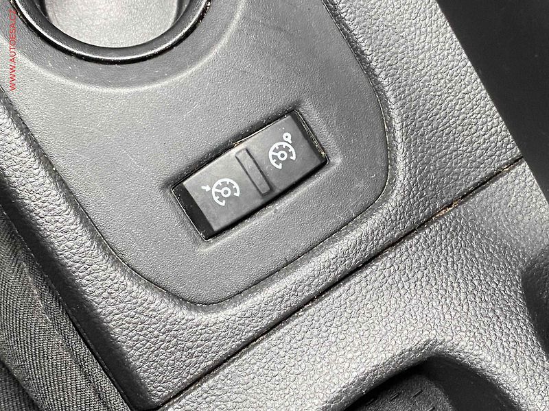 Dacia Duster (2019) 1.3 TCe, Adventure, kamera, - fotka 15 z 21
