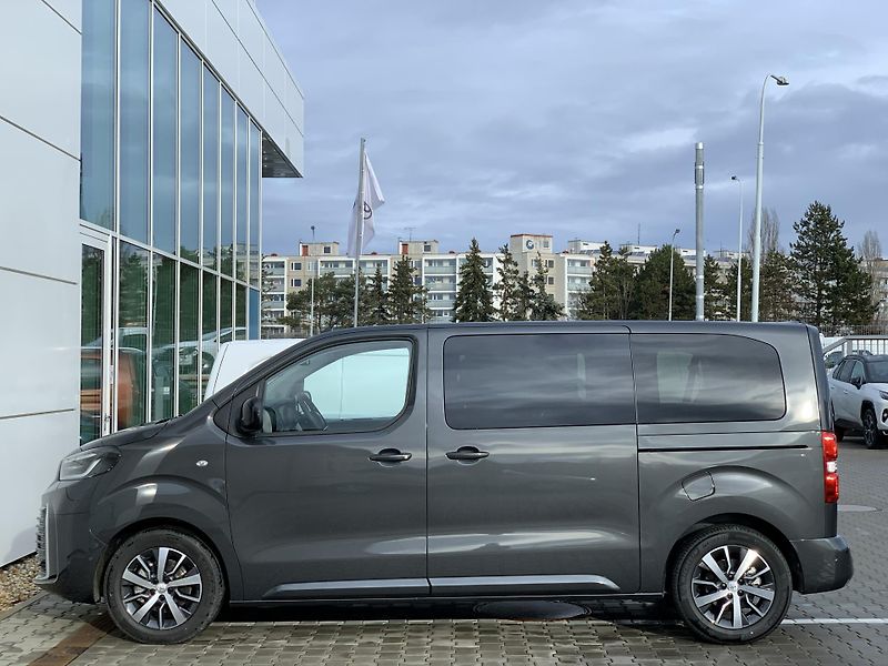 Toyota ProAce Verso (2026) L1 FAMILY 8S 2,0D AT WILLY - fotka 12 z 14