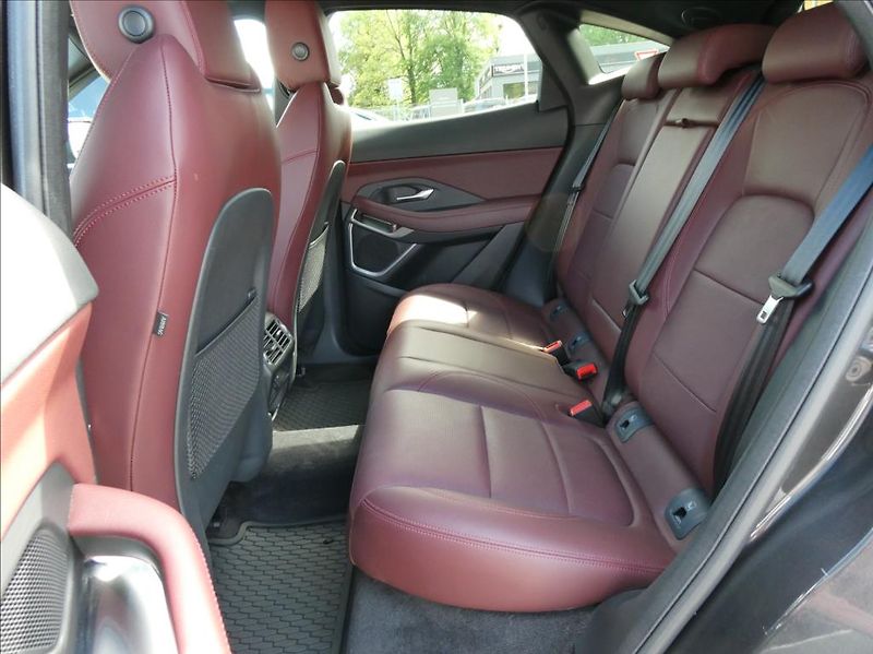Jaguar E-Pace 2,0 D165,R-Dyn SE,1.maj,ČR,zár - fotka 18 z 38
