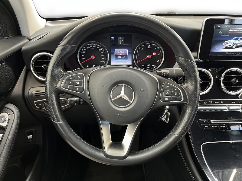 Mercedes-Benz GLC 220d 4MATIC - fotka 11 z 23