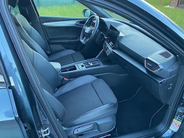 Cupra Leon (2024) Sportstourer 1.5 eTSI DSG 2024 - fotka 14 z 18