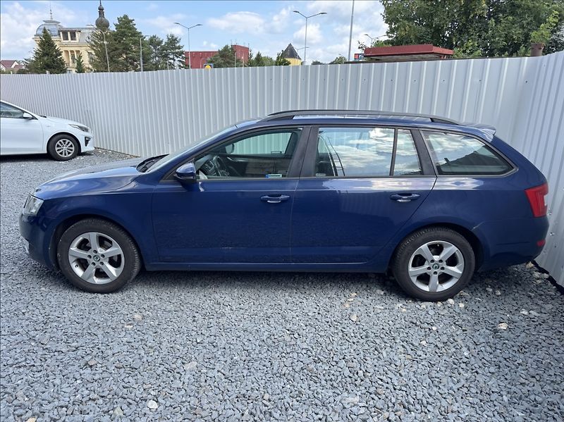 Škoda Octavia 1,6 TDI 77kW původ ČR - fotka 4 z 50