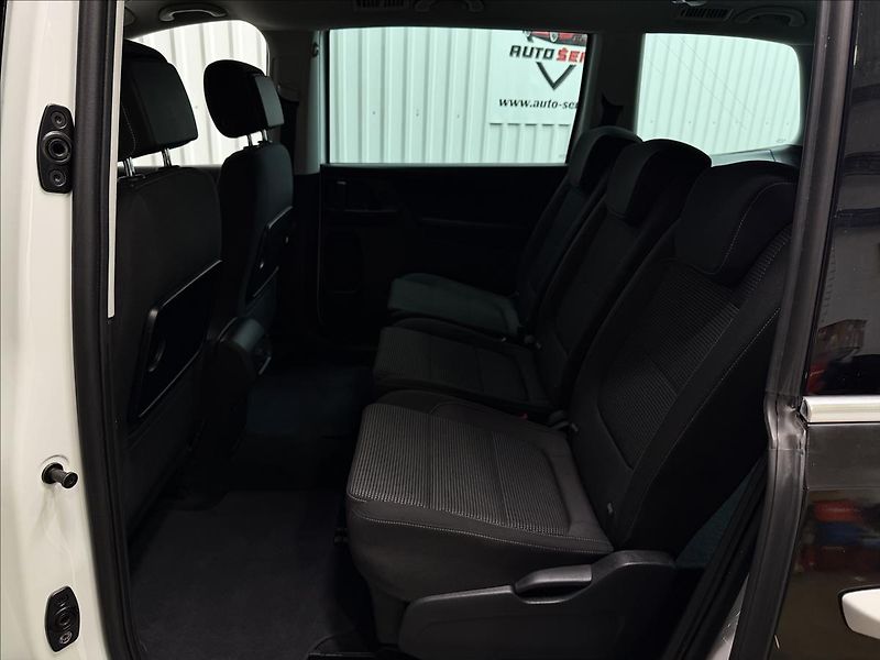 Volkswagen Sharan 2.0TDI 110kW 4MOTION MANUÁL 1M - fotka 30 z 38