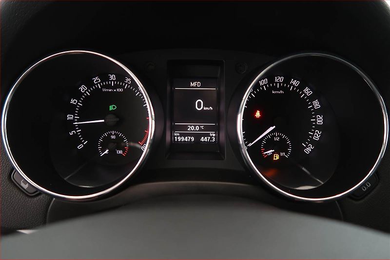 Škoda Yeti (2011) 2.0 TDI, 4X4, Xenony - fotka 11 z 16