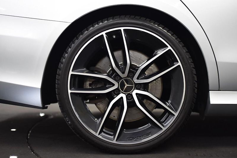 Mercedes-Benz Třídy E E53 AMG - fotka 20 z 22