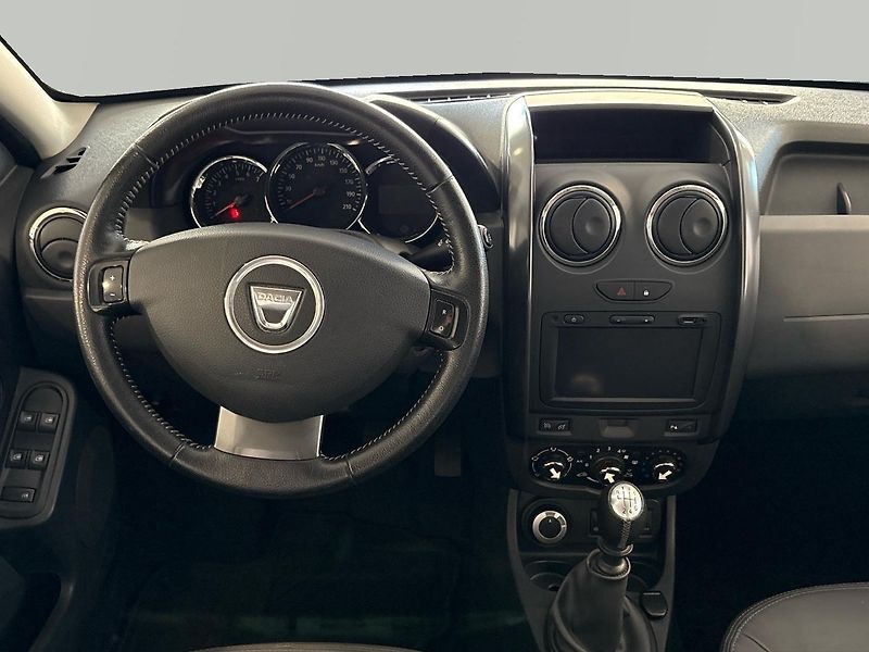 Dacia Duster (2016) 1.2 TCe, tažné, 4x4 - fotka 5 z 36