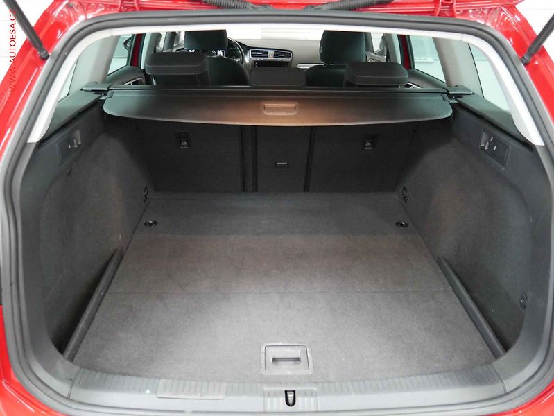 Volkswagen Golf (2017) 2.0TDi 4x4, DSG, LED, navi - fotka 7 z 21