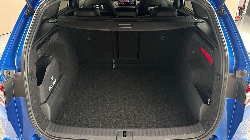 Škoda Enyaq 82 kWh AUT 80x Sportline - fotka 17 z 33