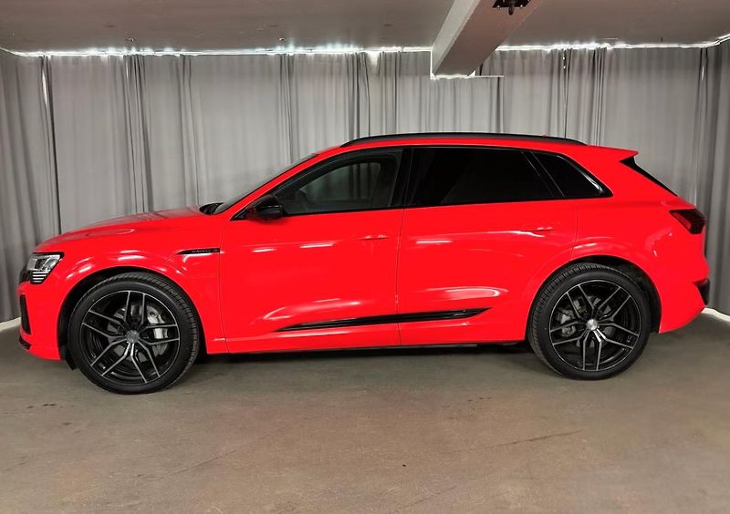 Audi Q8 e-tron 55 Q 360k Matrix Panorama Taž. - fotka 3 z 23