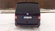 Hranatý minibus designérům mnoho prostoru pro jejich invenci nepřináší.